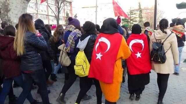 Kütahya’da Teröre Lanet Yürüyüşü