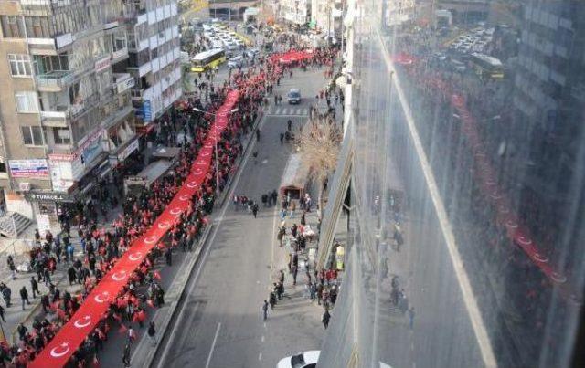 Diyarbakır'da Binlerce Kişi Pkk Terörünü Protesto Etti