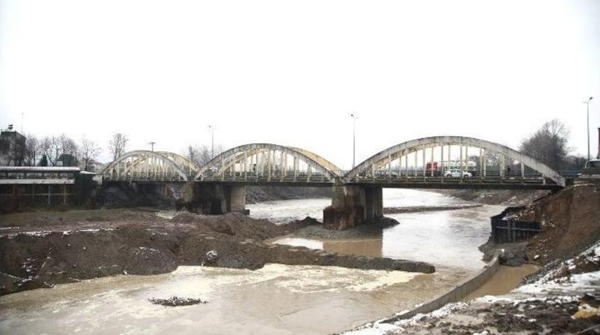 Sakarya Nehri Asıl Yatağına Kavuşuyor