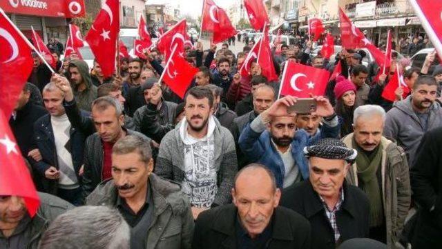 Cizre'de 2 Bin Kişi Terörü Protesto Etti