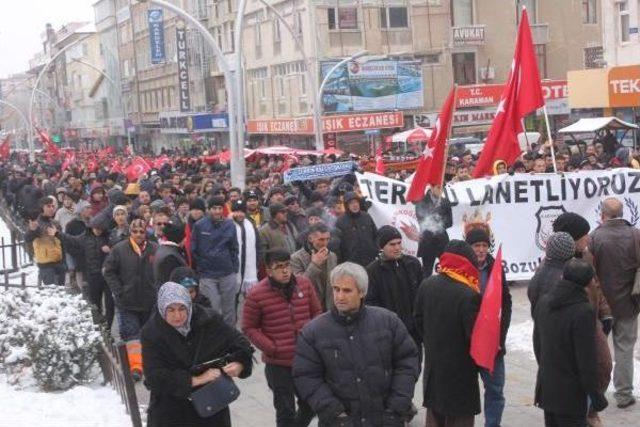 Karaman'da Futbol Taraftar Gruplarından Teröre Tepki Yürüyüşü