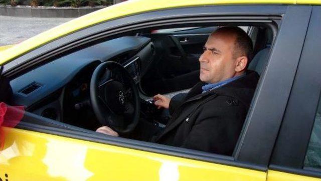 -  Yunanlı Iş Adamı Darbe Şehidini Unutmadı 2