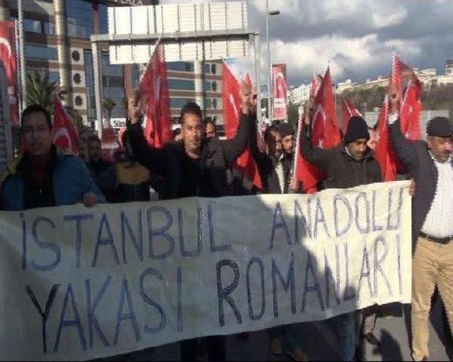 Şehitler Tepesi'ne Ziyaretçi Akını Sürüyor