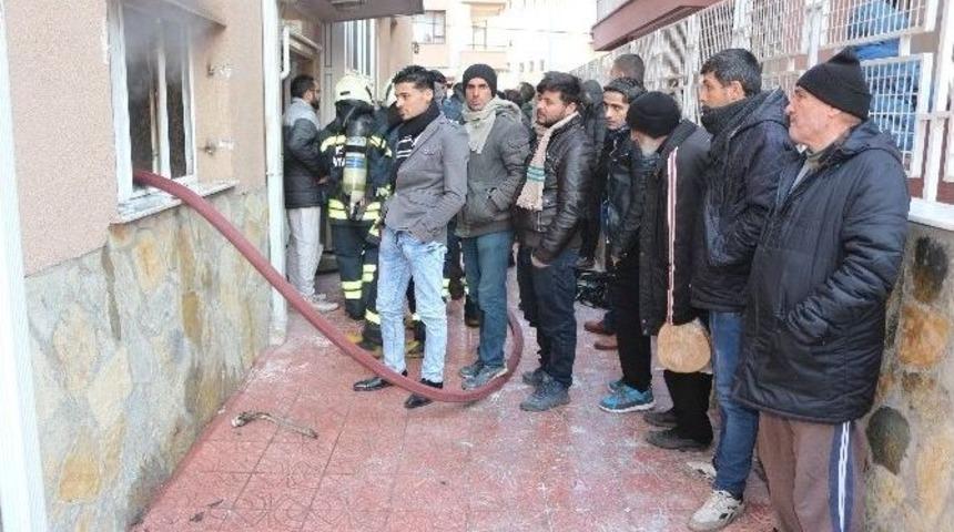Suriyeli Ailenin Kaldığı Evde Yangın