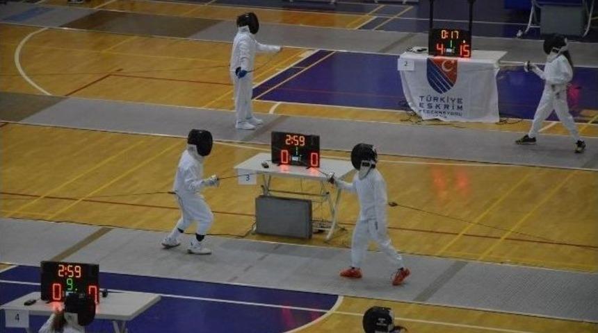 Eskrim S&uuml;per Minikler Ve Minikler Epe-kılı&ccedil; A&ccedil;ık Turnuvası Başladı