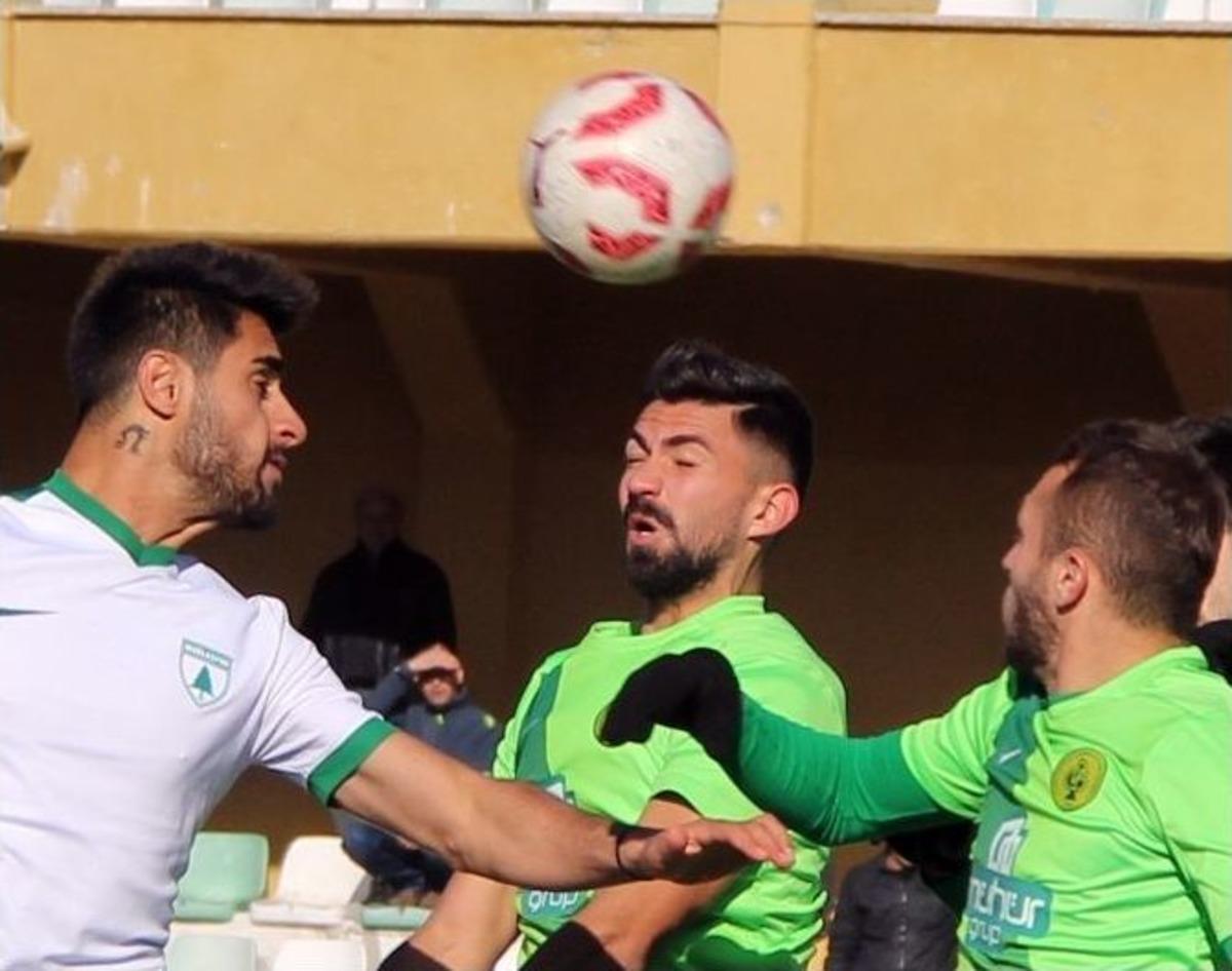 Muğlaspor&rsquo;da D&uuml;ş&uuml;ş S&uuml;r&uuml;yor