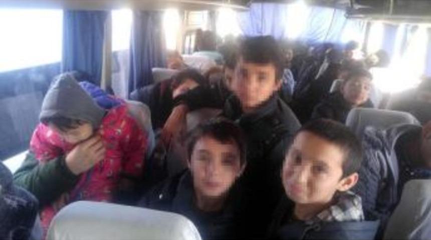 Ayvacık'ta 37 Ka&ccedil;ak G&ouml;&ccedil;men Yakalandı