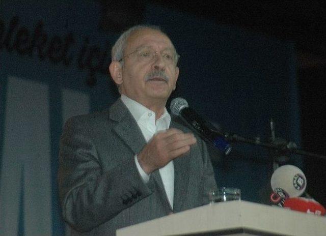 Kılıçdaroğlu Gençlerle Buluştu