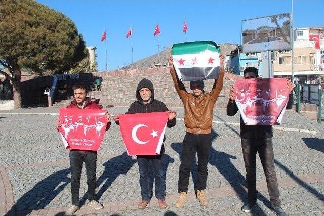 Bergama’daki Suriyeliler Halep İçin Dua İstedi