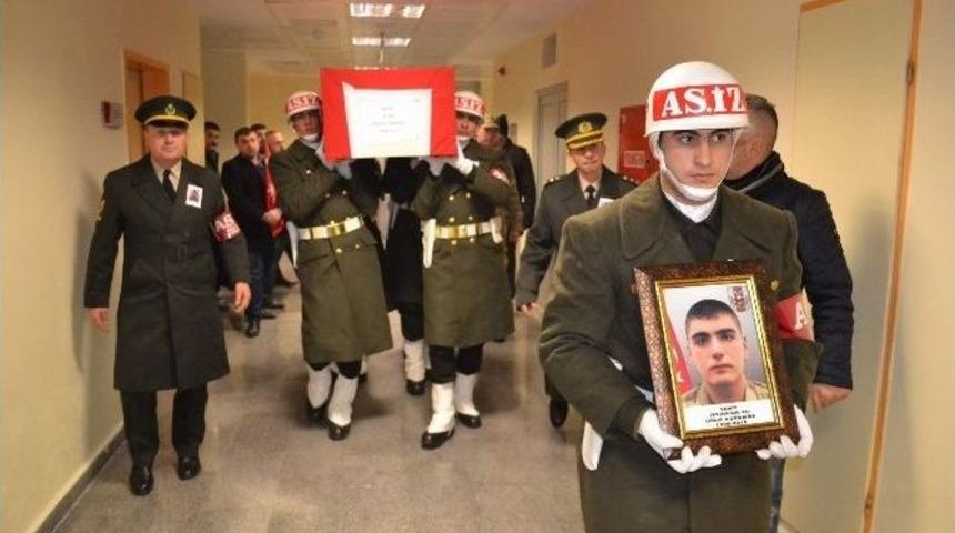 Şehit Korkmaz&rsquo;ın Naaşı Memleketi Rize&rsquo;de