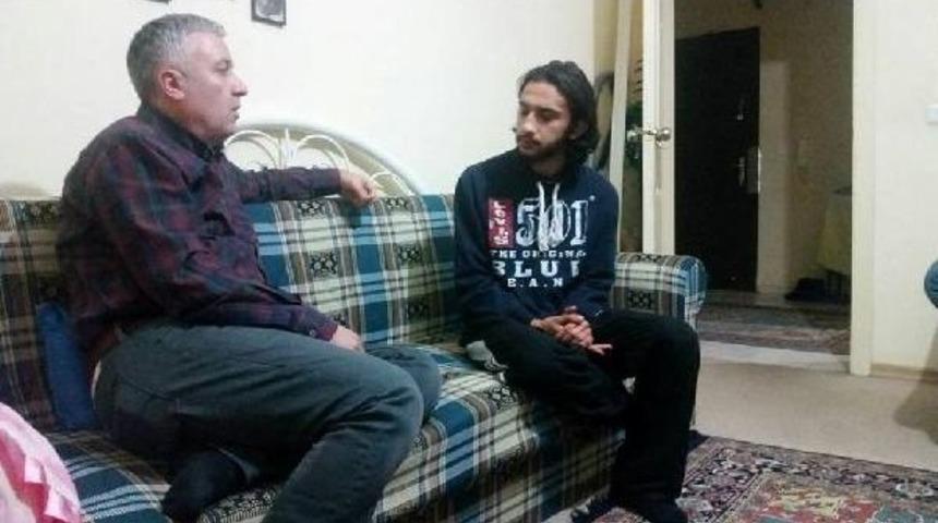 Chp&rsquo;Li Arık, Saldırıya Uğrayan Gen&ccedil;lik Kolları Başkanı Doğan'ı Ziyaret Etti