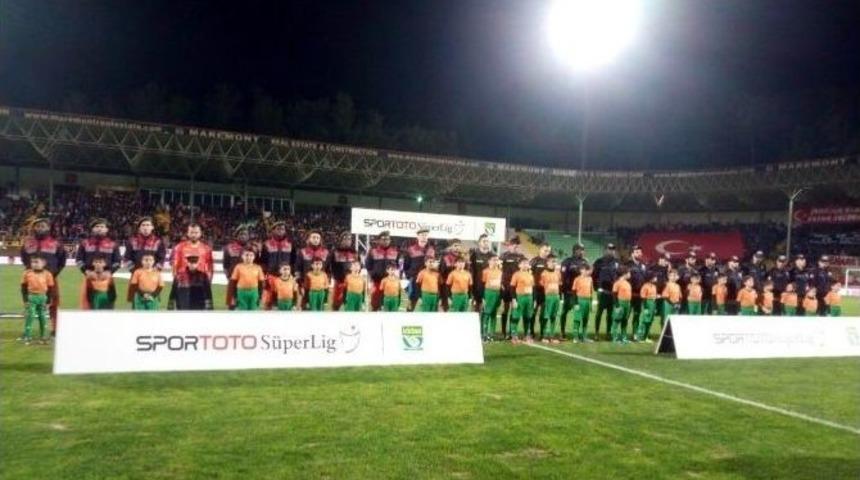 Alanyaspor - Akhisar Ma&ccedil;ında Asker Ve Polise Destek