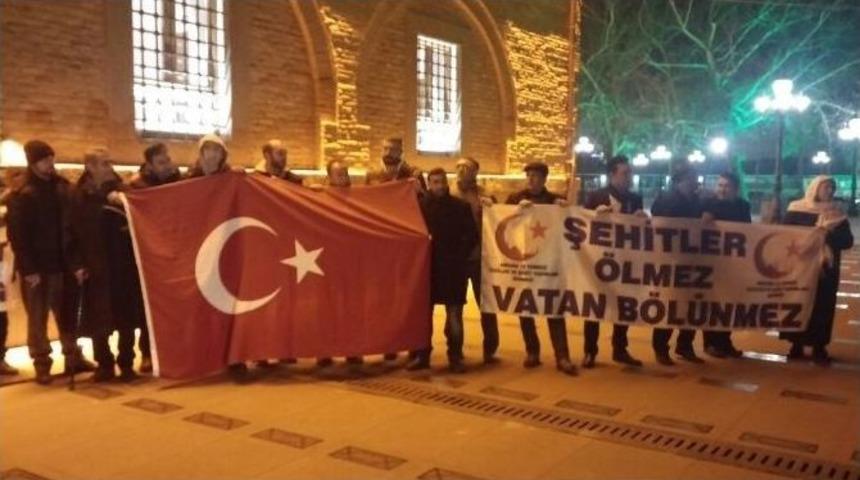 15 Temmuz Gazileri Ve Şehit Yakınları Derneği &Uuml;yeleri Ter&ouml;r&uuml; Lanetledi
