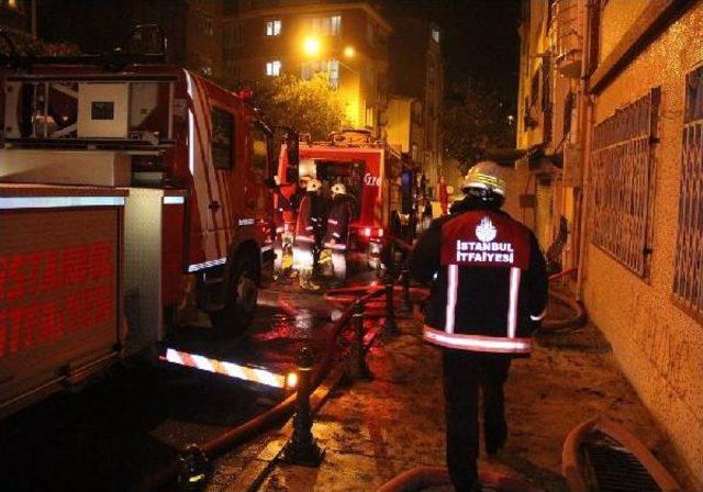 Beyoğlun'da Korkutan Yangın