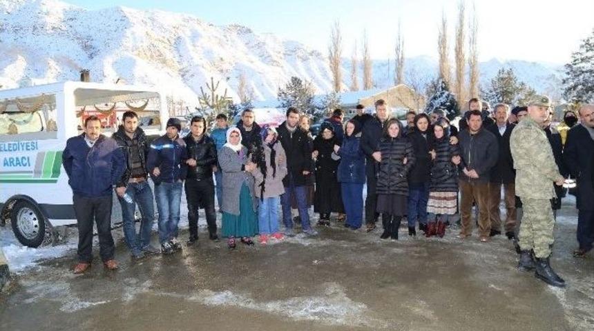 Şehidin Cenazesi Oltu&rsquo;da