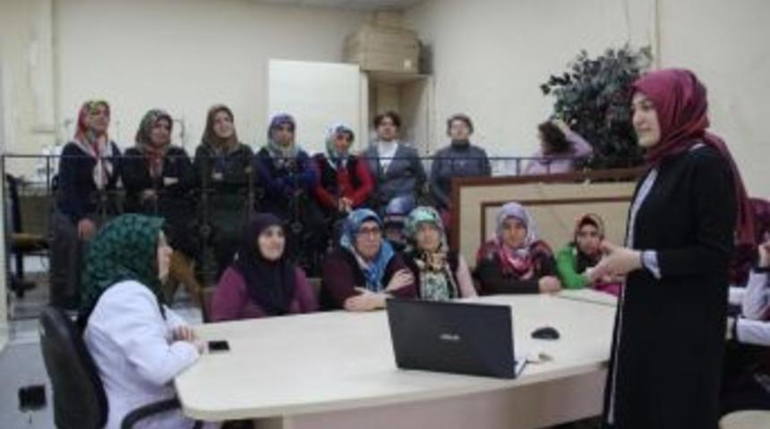 Ka&ccedil;em Kursiyerlerine Sağlık Eğitimi Veriliyor