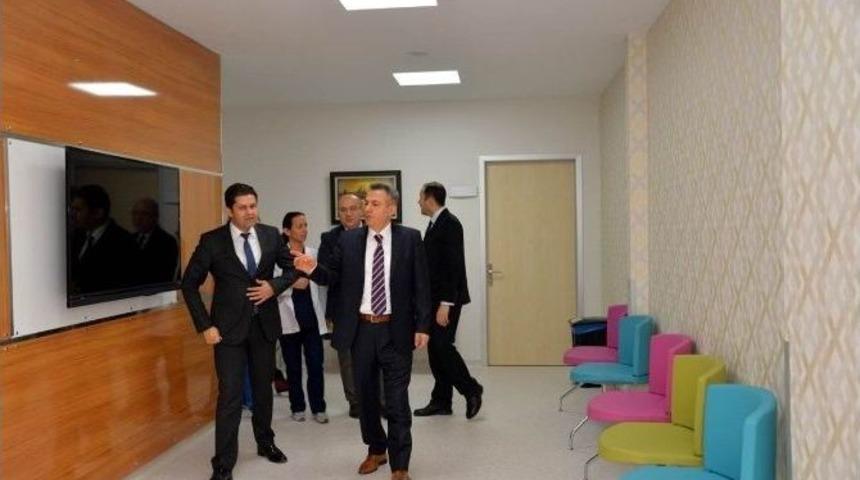 Vali Elban, Yoğun Bakım &Uuml;nitesinde İncelemede Bulundu