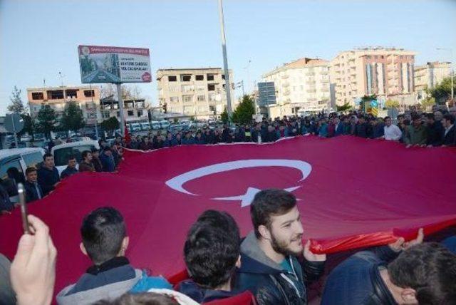 Terme’De Teröre Tepki Yürüyüşü