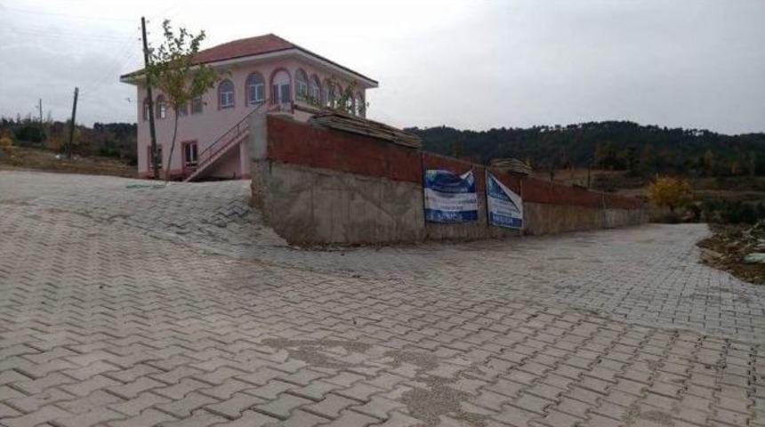 Ahmetli Yolları B&uuml;y&uuml;kşehirle Yenilendi