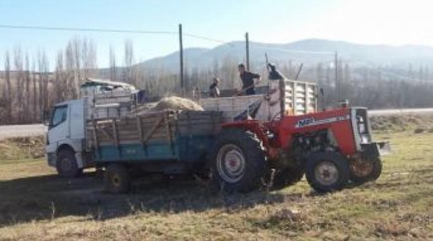 Hisarcıklı Pancar &Uuml;reticilerine Yaş K&uuml;spe Dağıtıldı