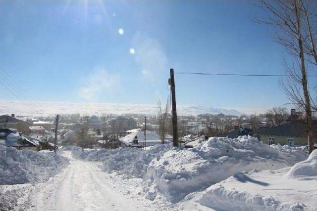 Siirt'te Buzlanma Kazalara Yol Açtı, Karlıova -23'ü Gördü