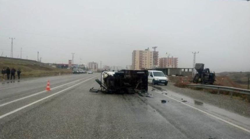 Batman&rsquo;da Trafik Kazası: 8 Yaralı