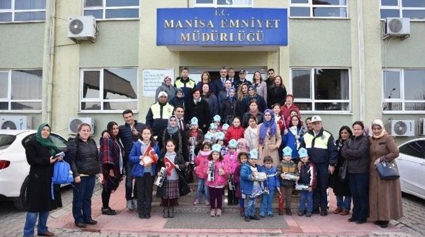 Yunusemreli Kadınlardan Polise Destek Ziyareti