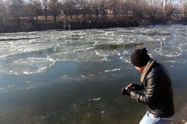 Edirne de Tunca Nehri Buz Tuttu 2