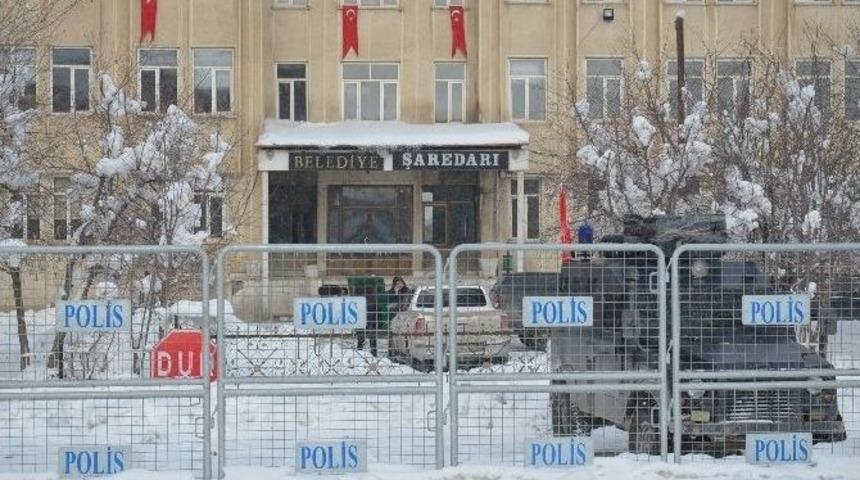 Y&uuml;ksekova Belediyesine Kayyum Atandı