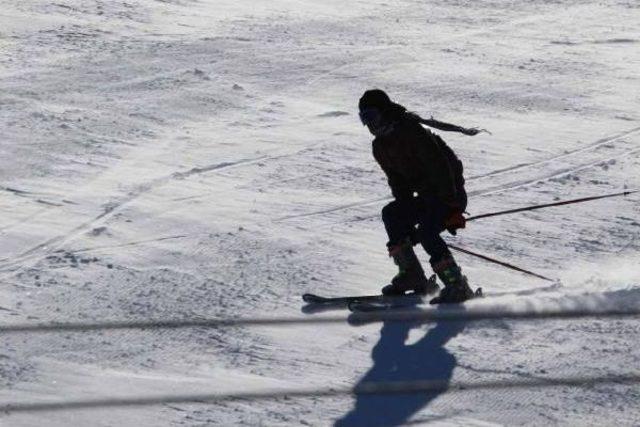 Bingöl Haserek Kayak Merkezi'nde Sezon Açıldı