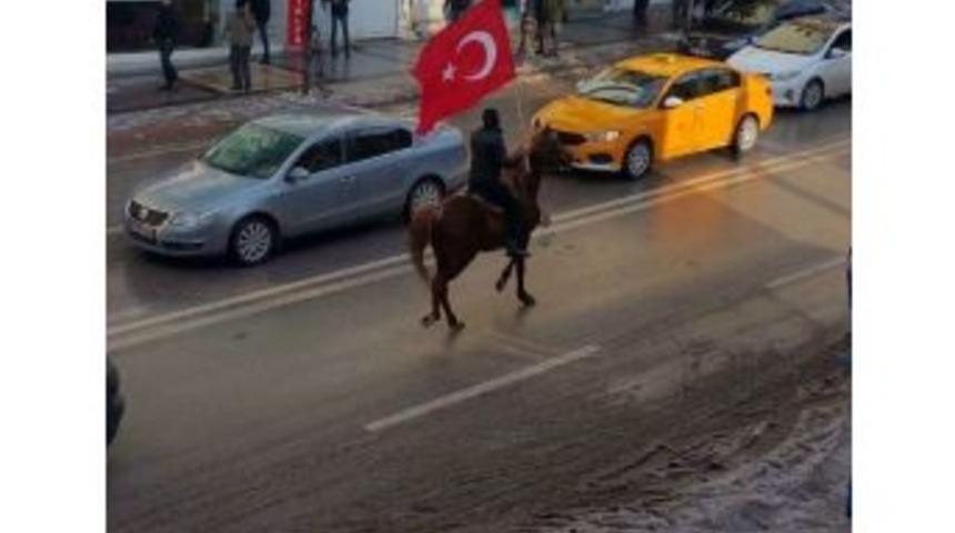 Sosyal Medya Bu Fotoğrafla &Ccedil;alkanıyor