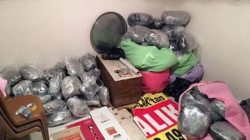 &Ccedil;eyiz Sandığından Uyuşturucu &Ccedil;ıktı