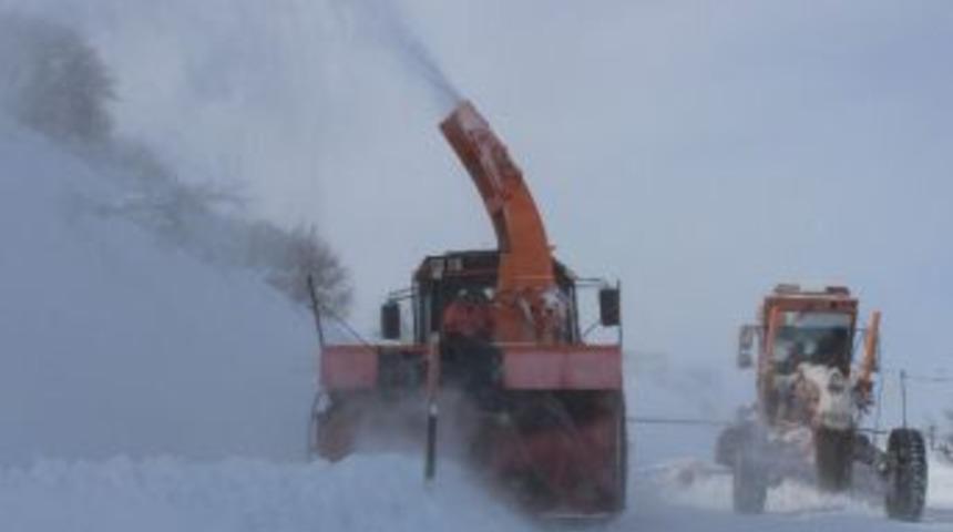 Elazığ’da Kar Nedeniyle Kapanan 362 Köy Yolu Açıldı