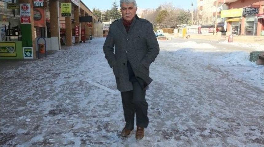 Buzlu Zeminlerde Elleriniz Cepte Y&uuml;r&uuml;meyin