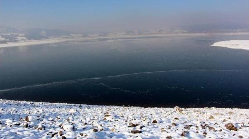 Abant G&ouml;l&uuml; Buz Tuttu (2)