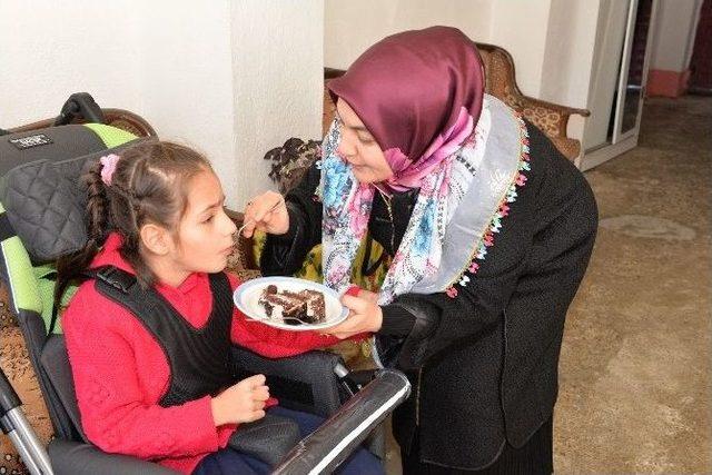 Engelli Esmanur, Çifte Mutluluk Yaşadı