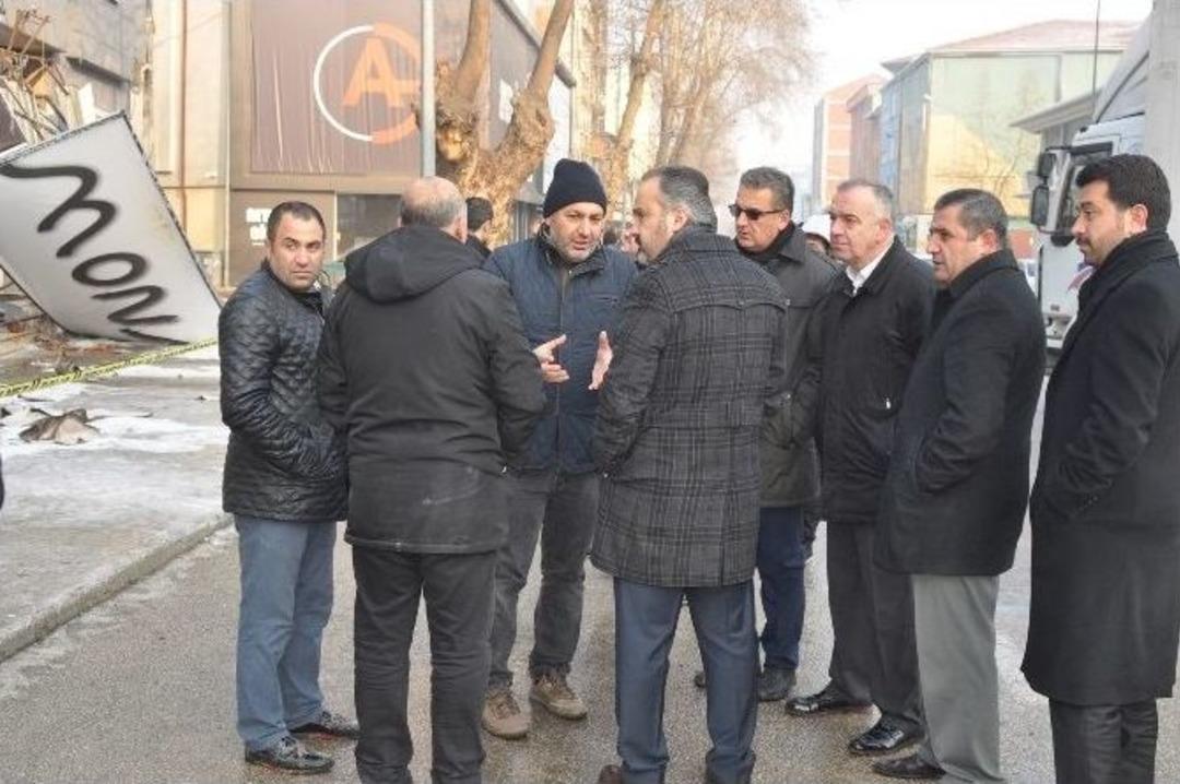 İneg&ouml;l&rsquo;de 7 İş Yerinin Yandığı Yangında İtfaiyeye Tepki