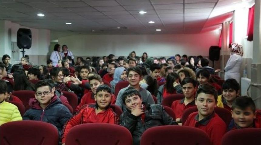 Başkan Akdoğan&rsquo;dan &Ouml;ğrencilere Nasihat