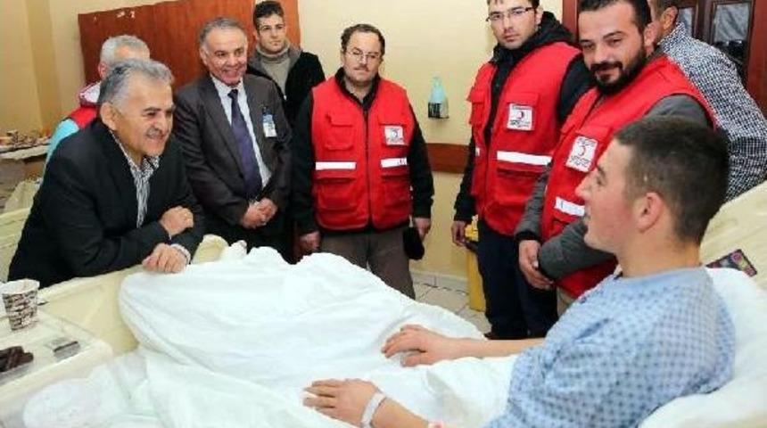 Melikgazi, Gazi Yakınlarına Kucak A&ccedil;tı