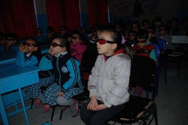 Dezavantajlı Çocuklar 3 Boyutlu Sinema İle Buluştu