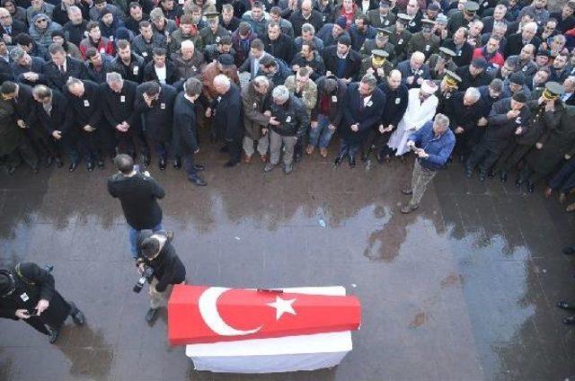 Şehit Komando Er Döngel, Gözyaşları Arasında Toprağa Verildi (2)