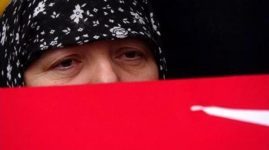 Şehit Er Uğur Korkmaz'ı 10 Bin Kişi Uğurladı