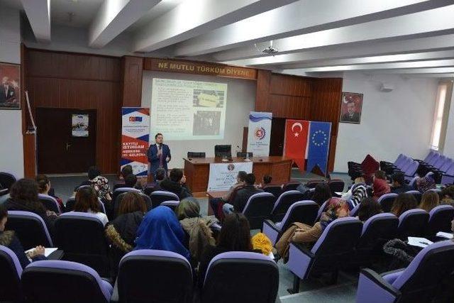 Üniversite Öğrencilerine “kayıtlı İstihdam Semineri”