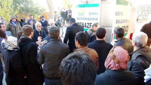 Viranşehir&rsquo;De, Otomobilin &Ccedil;arptığı Inşaat Iş&ccedil;isi &Ouml;ld&uuml; 2