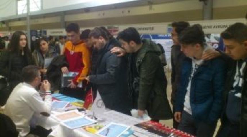 Be&uuml; Bursa Eğitim Fuarı&rsquo;na Katıldı