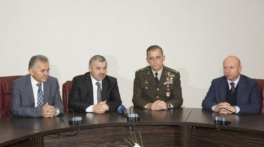 "kayseri Her Zaman Askeri Ve Polisinin Yanında"