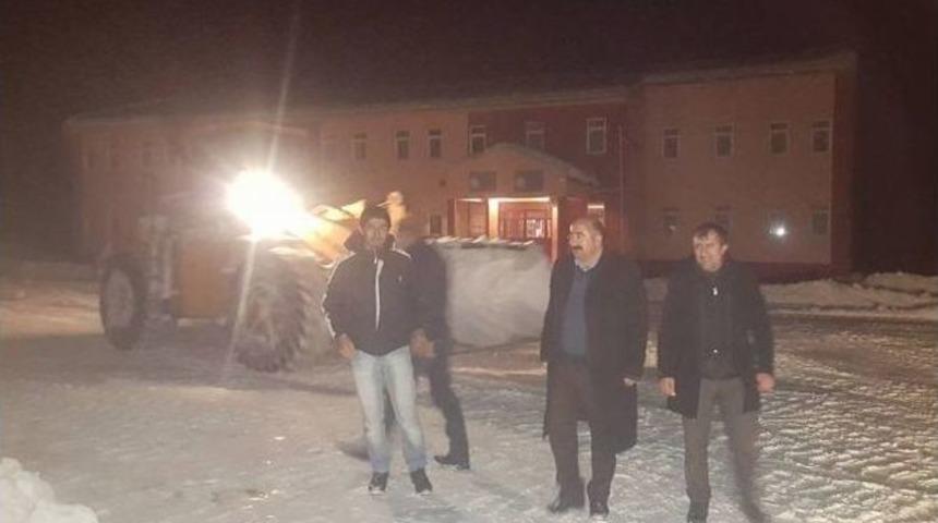 Gevaş&rsquo;ta Karla M&uuml;cadele &Ccedil;alışması