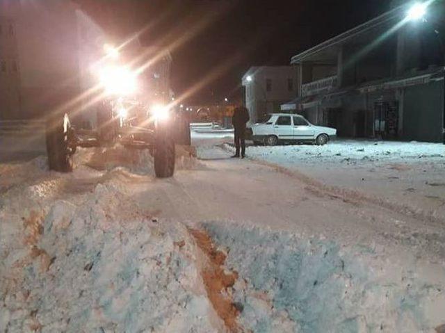 Gevaş&rsquo;ta Karla M&uuml;cadele &Ccedil;alışması 1