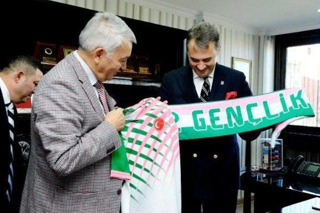 Fikret Orman: "ryan Babel de Hen&uuml;z Imza Yok" 3