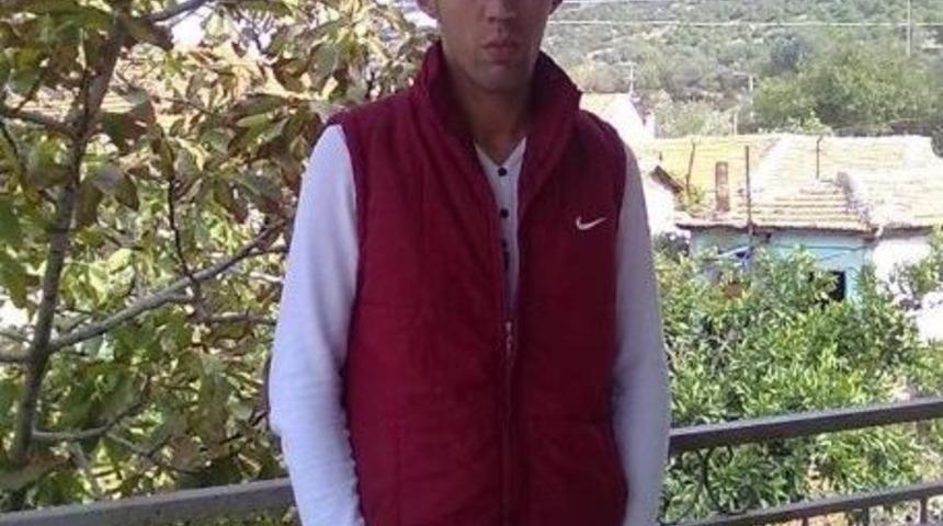 G&uuml;venlik İ&ccedil;in Taktığı Emniyet Kemeri Sonu Oldu